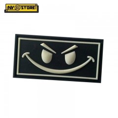 Patch in PVC Evil Smiley Nero BK 6,3 x 3,3 cm Militare Softair con Velcrogrip